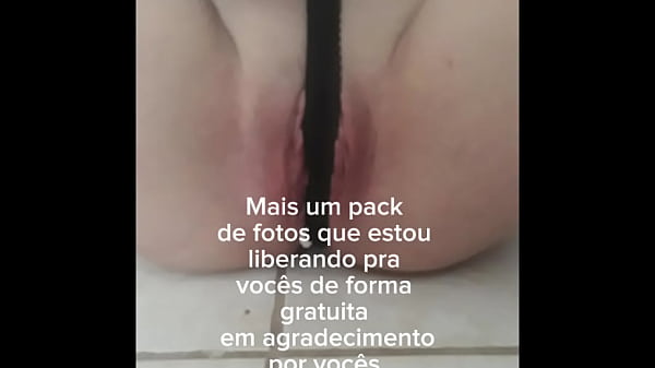 Presentinho de Halloween. Novinha exibicionista submissa louquinha pra se mostrar. Mais um pack de fotos gratuitas pra vocês <3