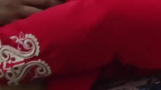 عرب نار 🔥 شرموطه مصريه متزوجه تتنتاك مع زوج صديقتها المقربة في شقه مفروشة للإيجار